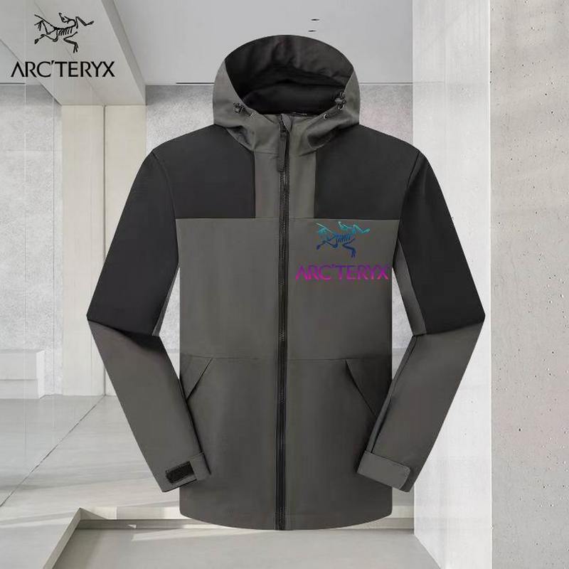 ARC'TERYX Men's Outwear 67